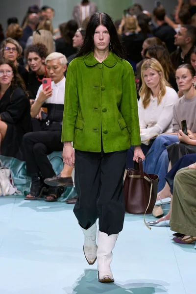 Look 6